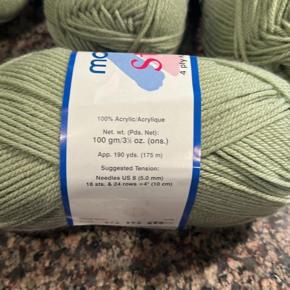 NWT Mary Maxim Starlette Yarn in Light Green, 8 skeins - Picture 4 of 5